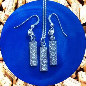 Small Rectangular Swirl Aluminum Earrings and Pendant Set by Kimi Designs